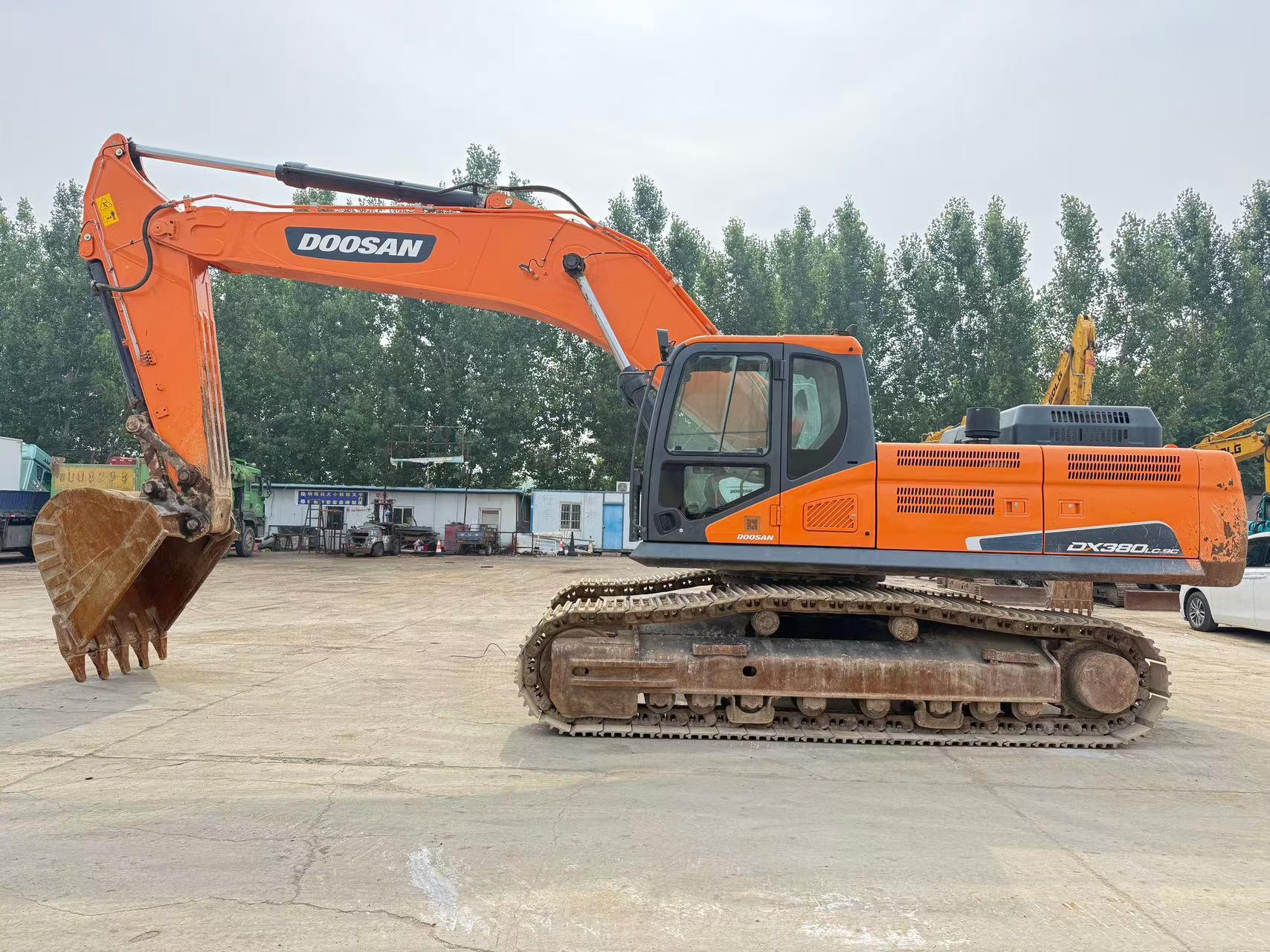 Buy Doosan DX380LC-5 Used Excavator / 1