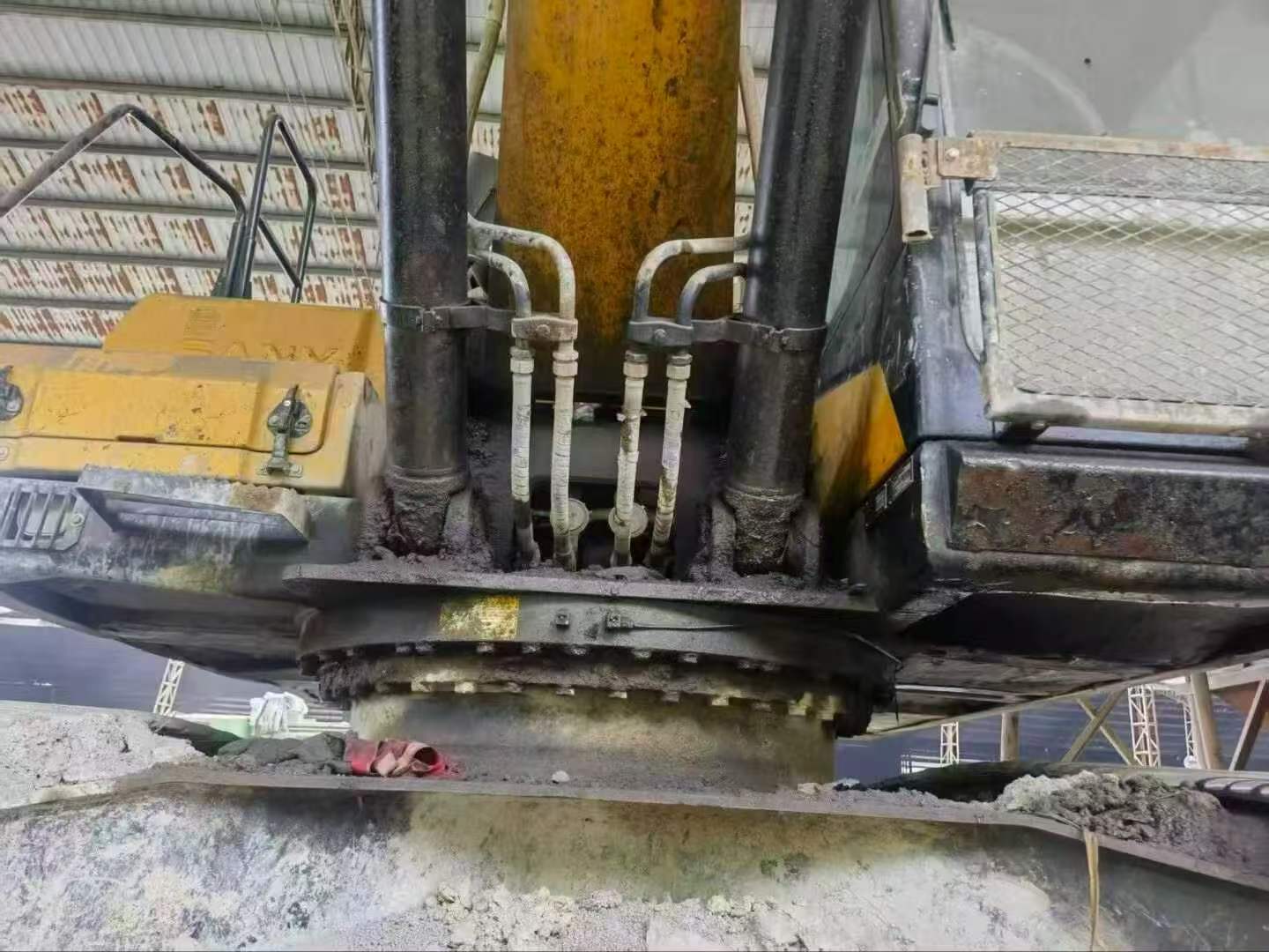 Buy Sany SY245H Used Excavator / 3