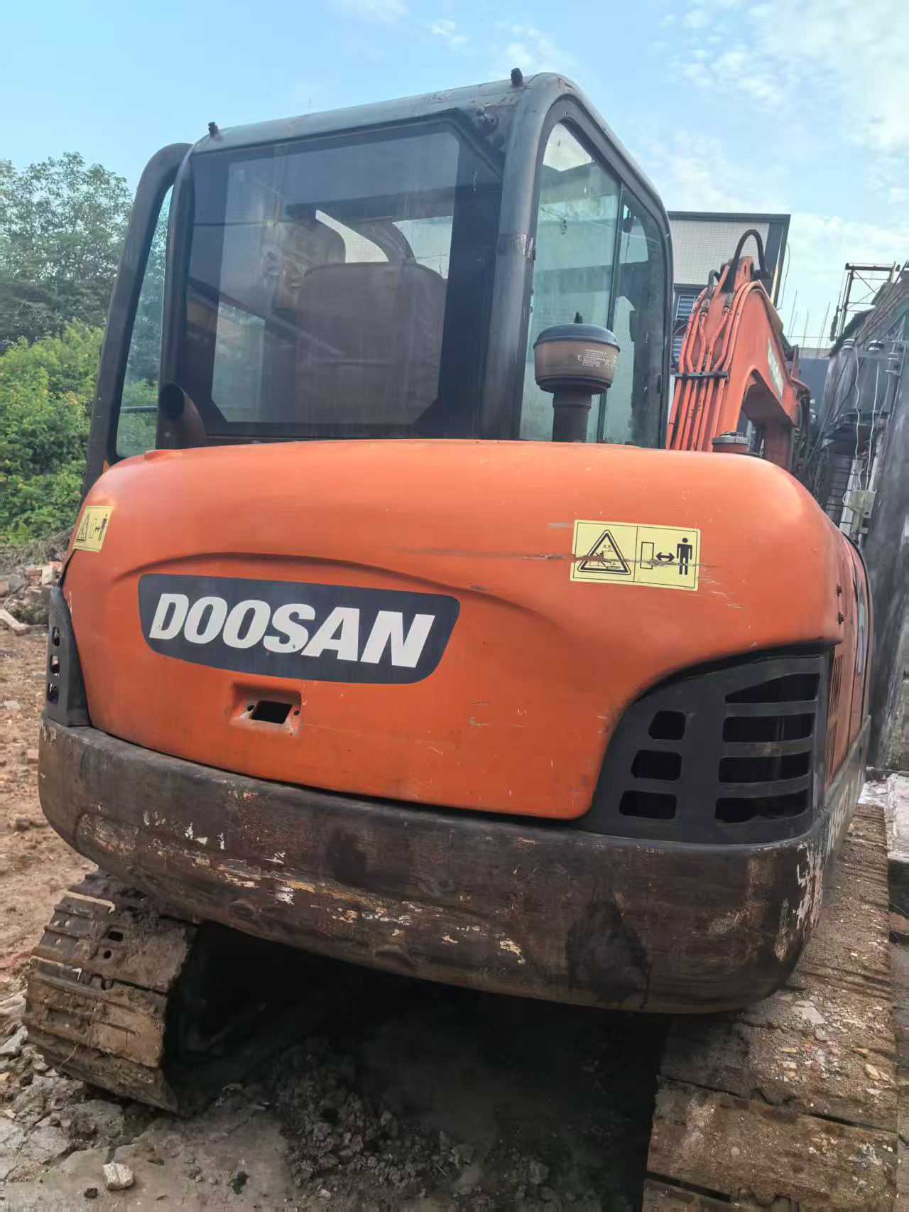 Buy Doosan DH60-7 Used Excavator / 4