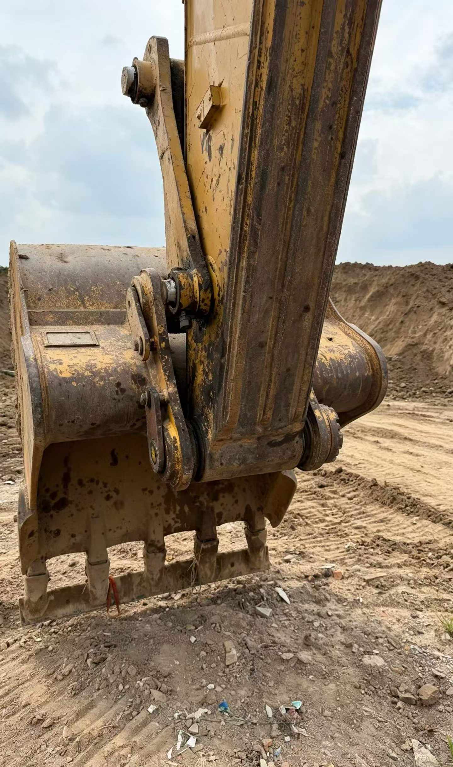 Buy Caterpillar 326DL Used Excavator / 5