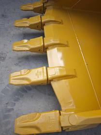 Buy Caterpillar 323 Used Excavator / 9 Buy Caterpillar 323 Used Excavator / 9