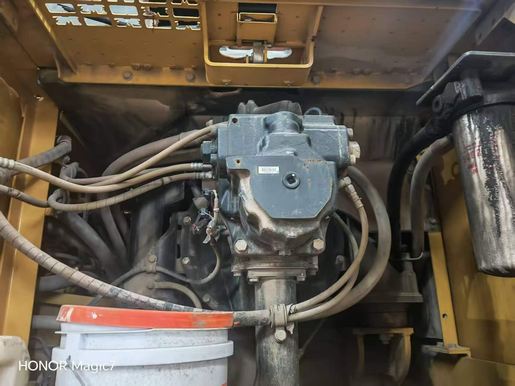 Buy Komatsu PC390LC-8M0 Used Excavator / 4