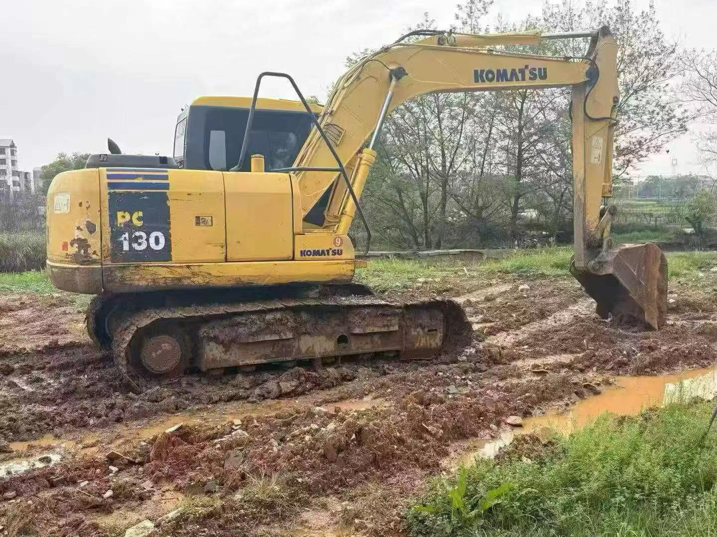 Buy Komatsu PC110-7 Used Excavator / 2 Buy Komatsu PC110-7 Used Excavator / 2