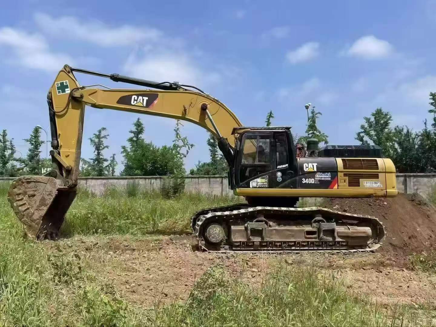 Buy Caterpillar 340D2L Used Excavator / 1