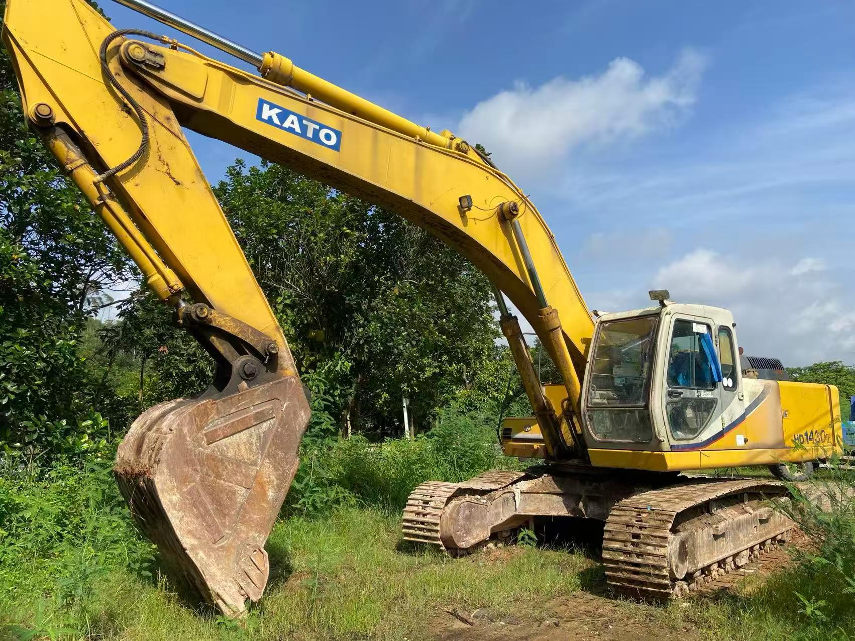 Buy Kato Used Excavator / 1