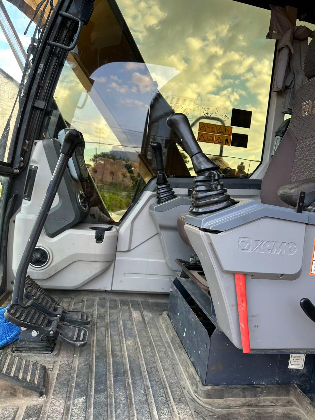 Buy XCMG Used Excavator / 5
