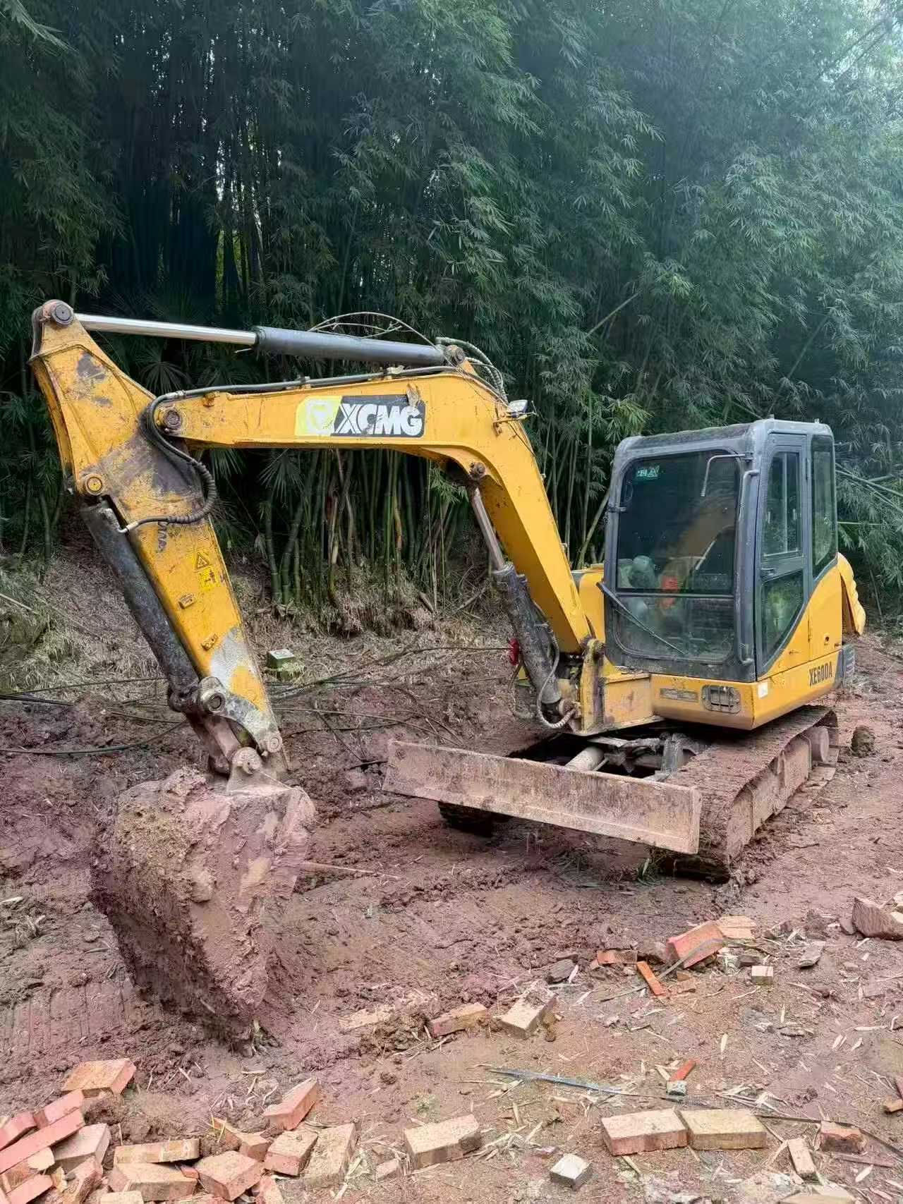 Buy XCMG LW60G Used Excavator / 5 Buy XCMG LW60G Used Excavator / 5