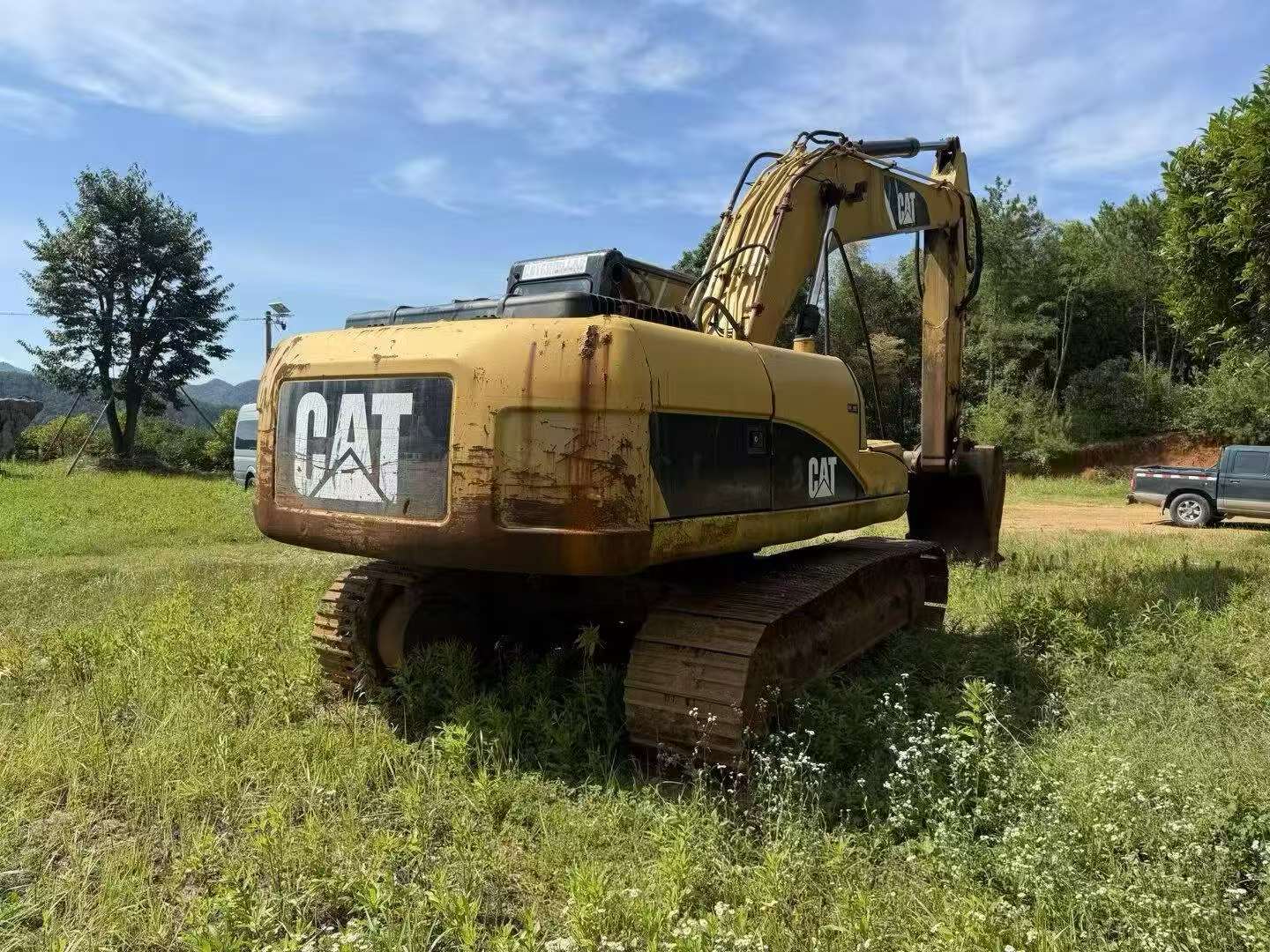 Buy Caterpillar 320D Used Excavator / 1