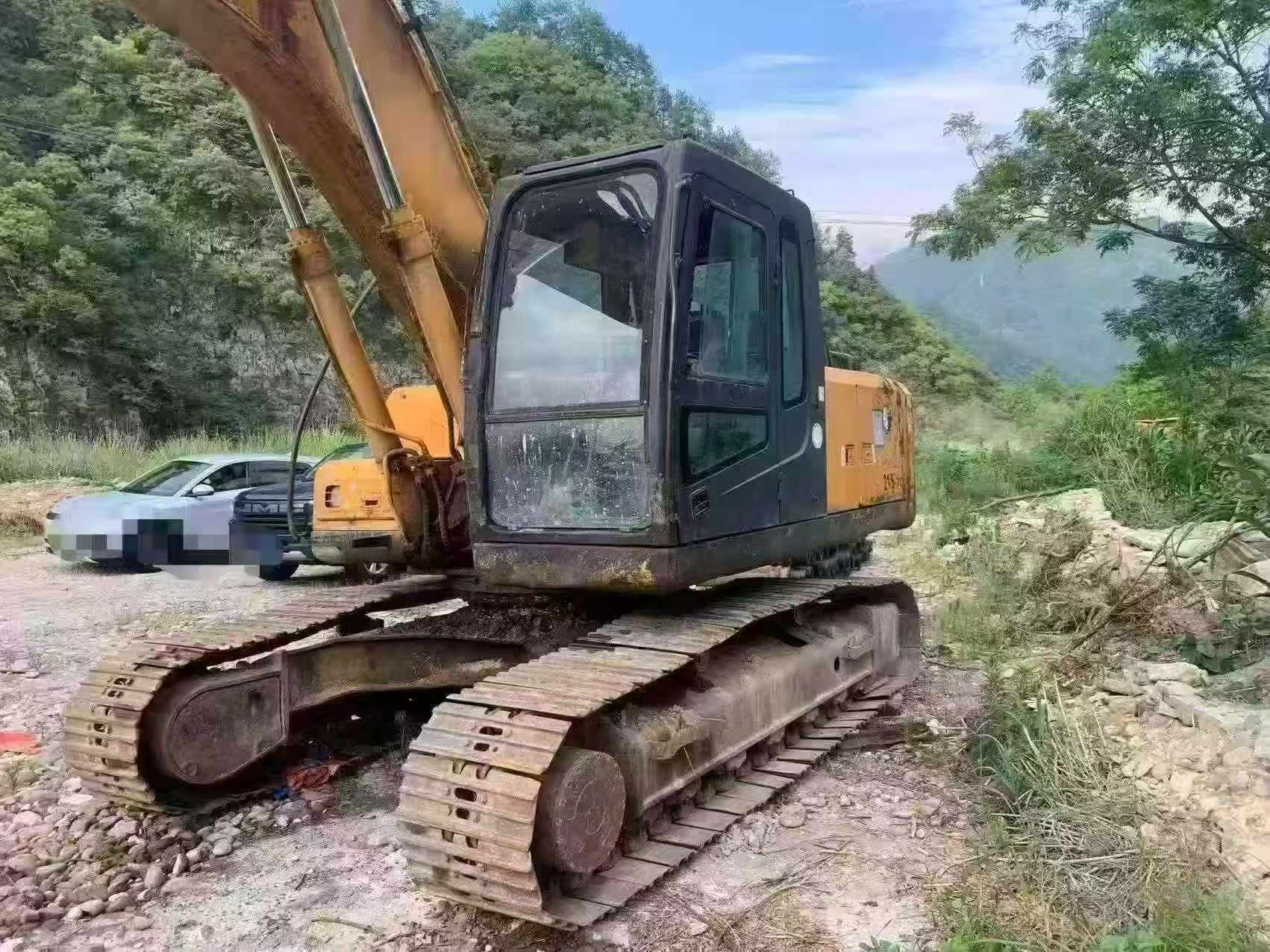 Buy Hyundai R215-7 Used Excavator / 1