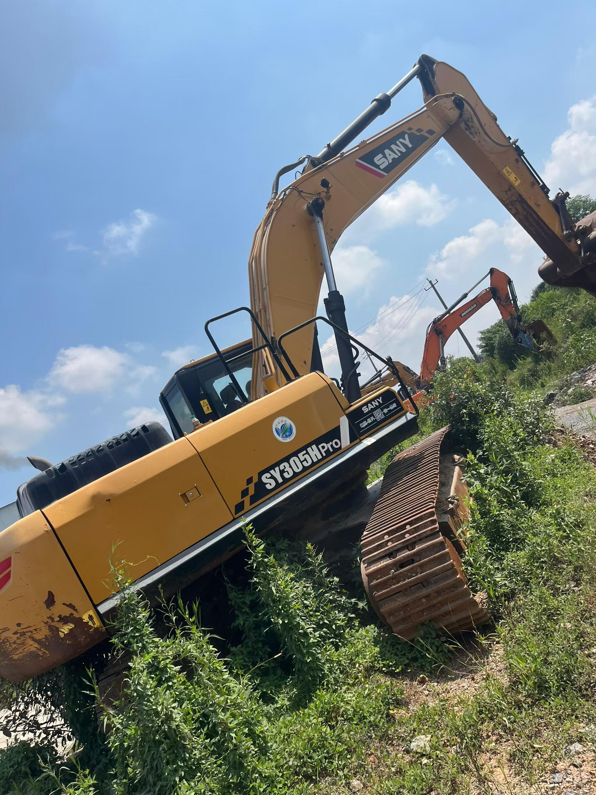 Buy Sany SY305C Used Excavator / 9