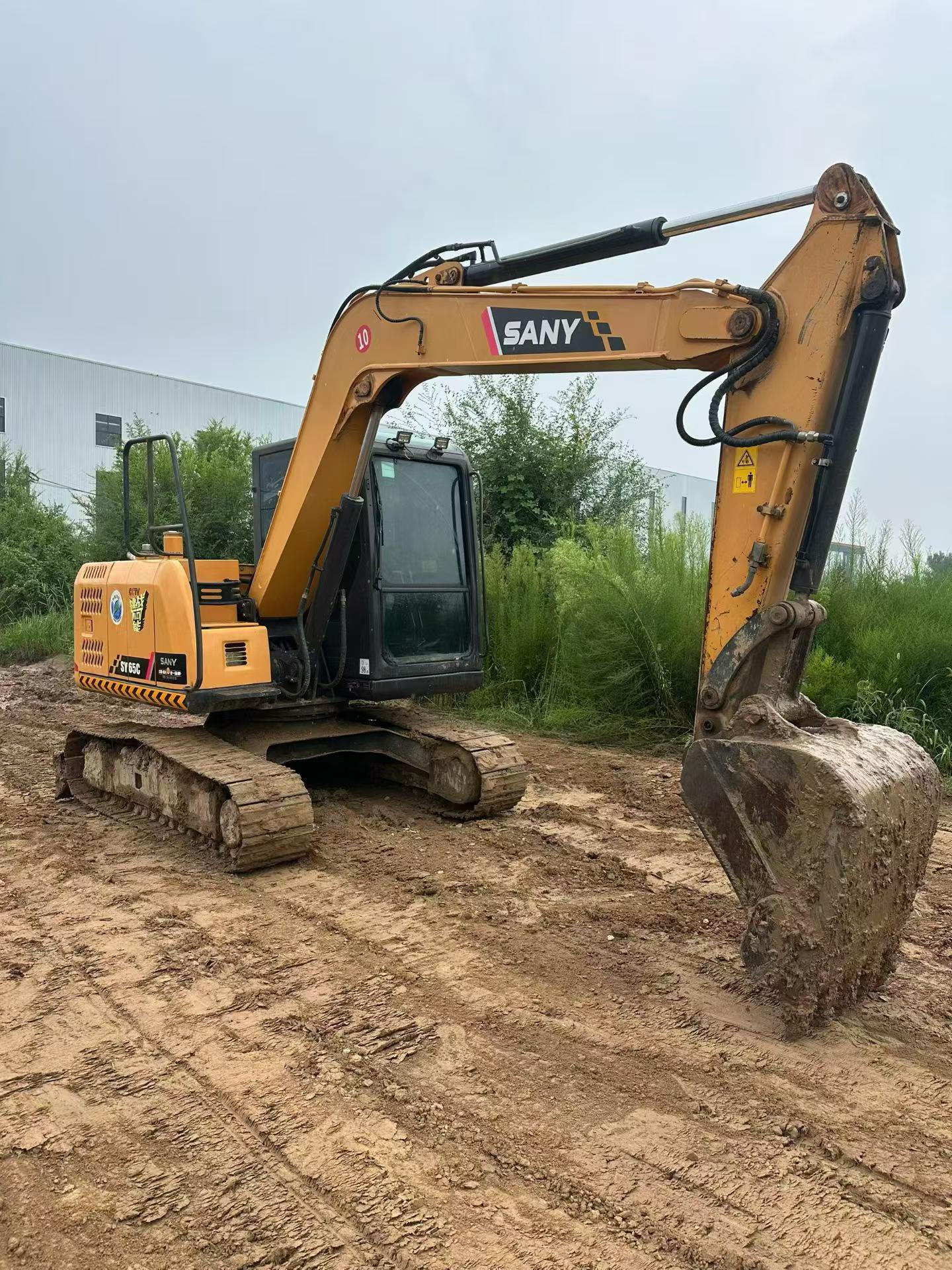 Buy Sany SY65C Used Excavator / 5