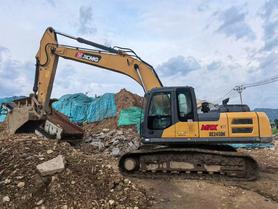 Buy XCMG XE245D Used Excavator / 8 Buy XCMG XE245D Used Excavator / 8