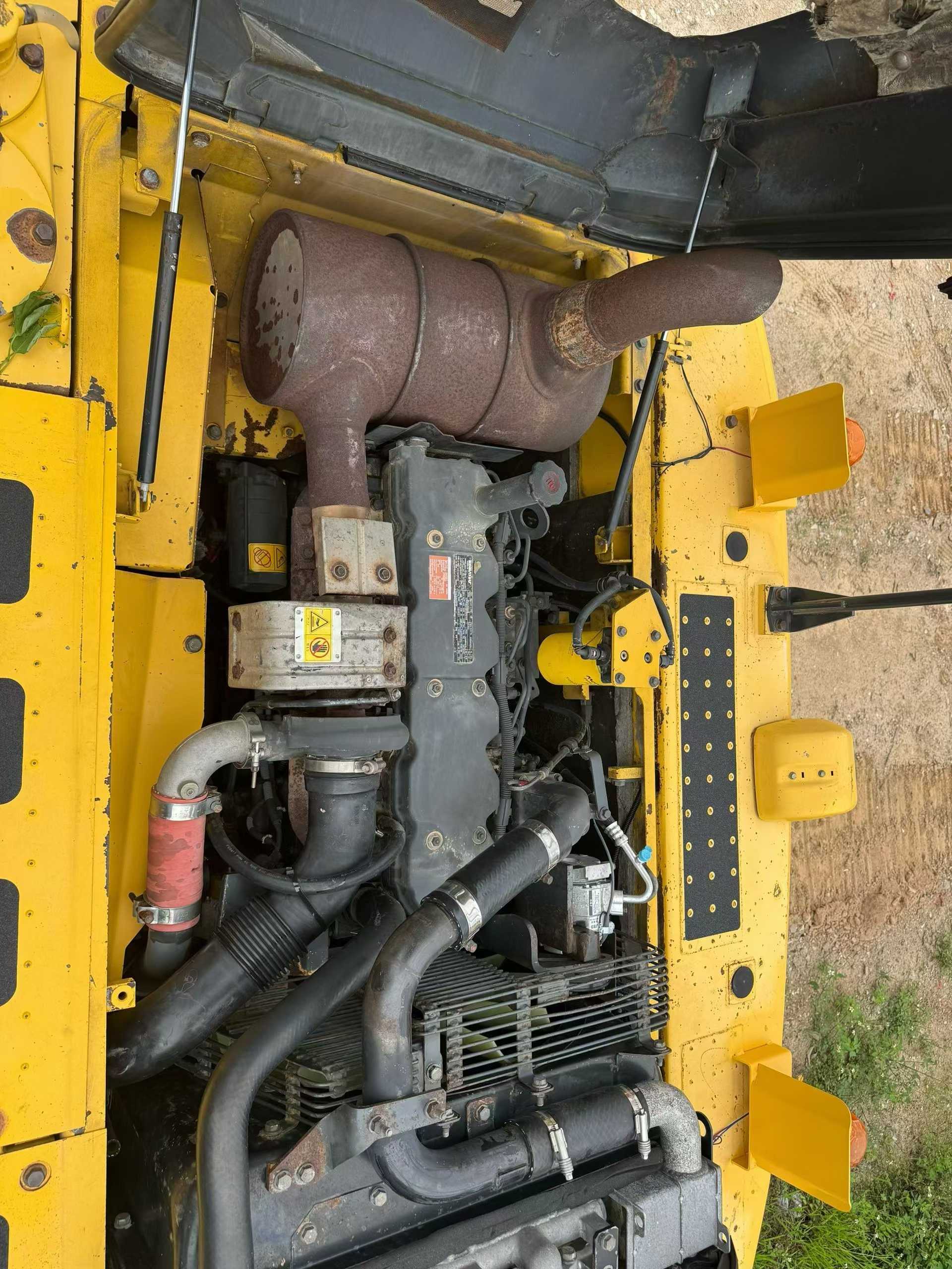 Buy Komatsu PC200-8N1 Used Excavator / 6