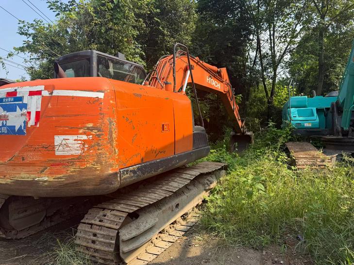 Buy Hitachi EX130 Used Excavator / 1