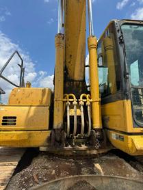 Buy Komatsu PC210 Used Excavator / 4 Buy Komatsu PC210 Used Excavator / 4