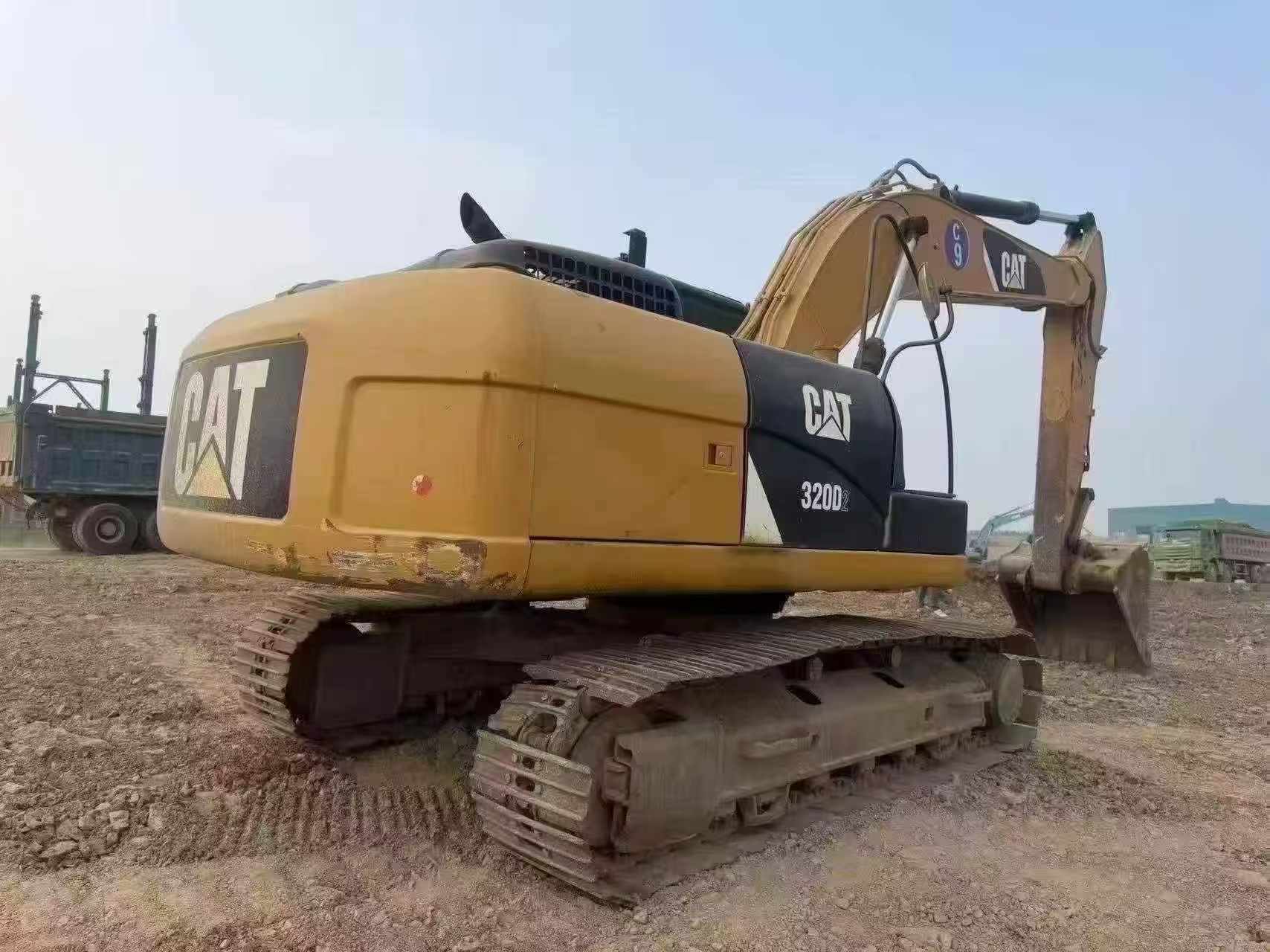 Buy Caterpillar 320D Used Excavator / 3