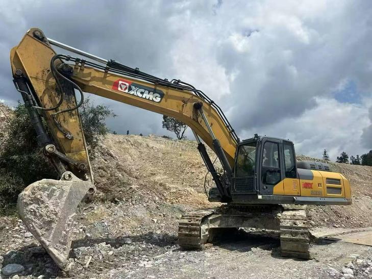 Buy XCMG XE380DK Used Excavator / 1