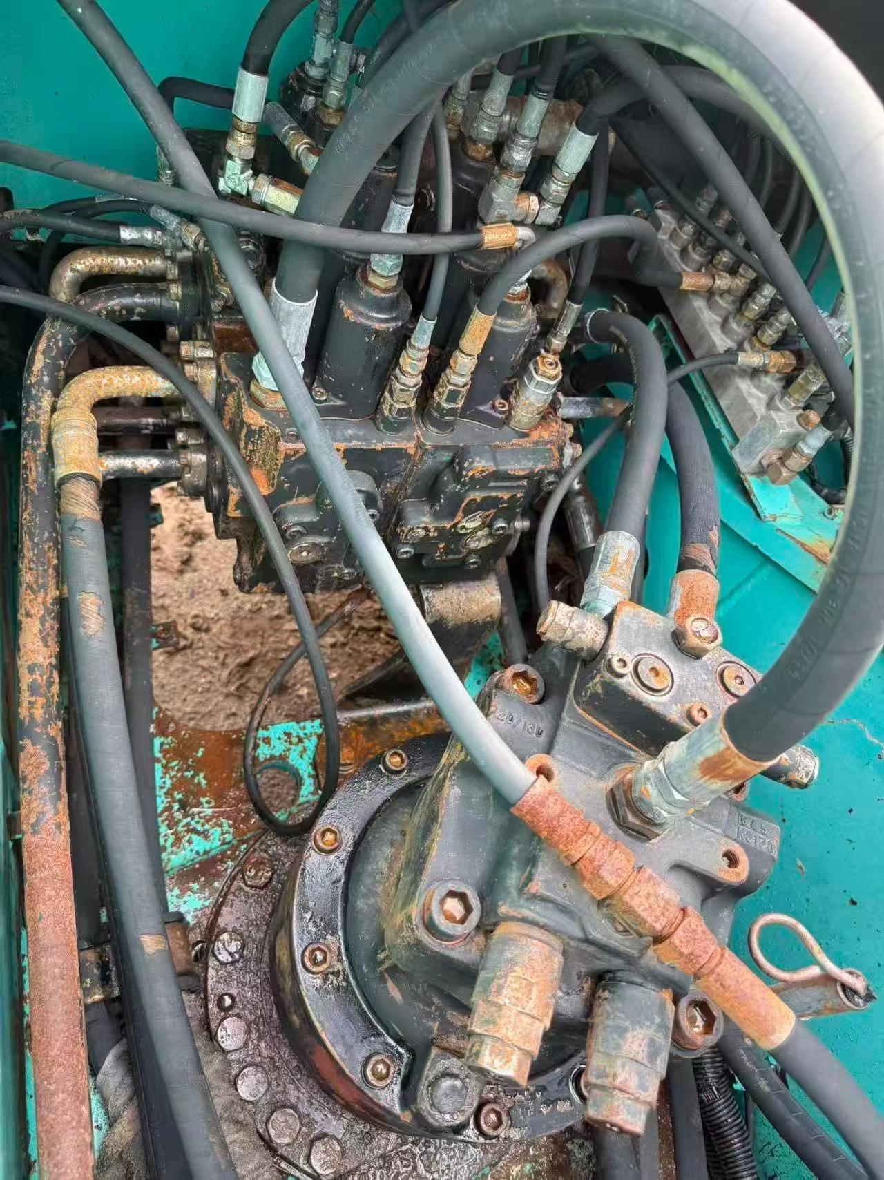 Buy Kobelco SK2008 Used Excavator / 4