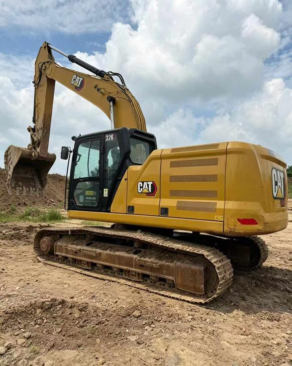 Buy Caterpillar 326DL Used Excavator / 1