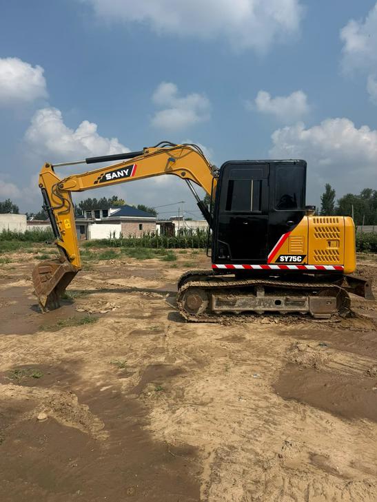 Buy Sany SY75 Used Excavator / 1