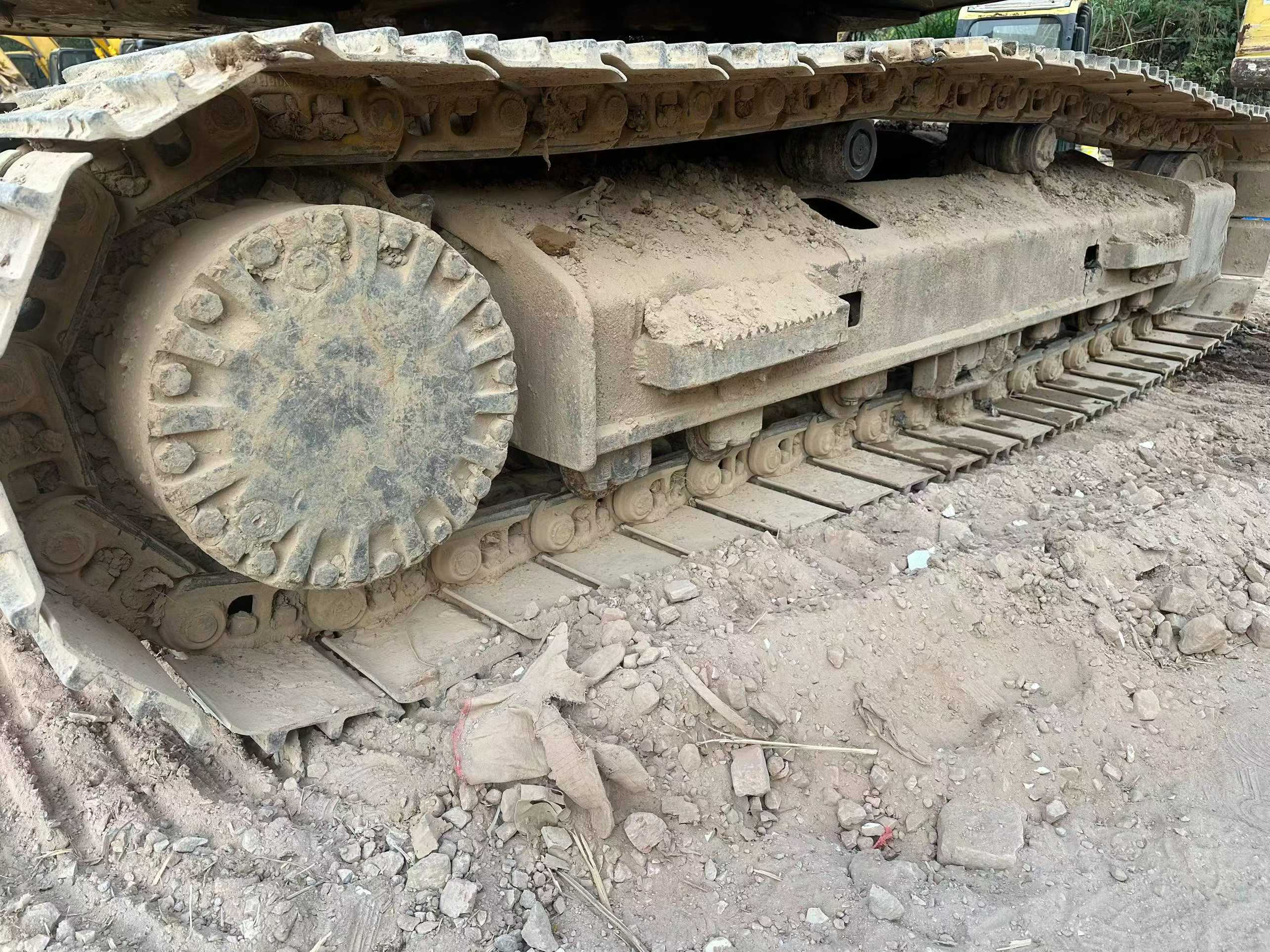 Buy Caterpillar 320D Used Excavator / 9