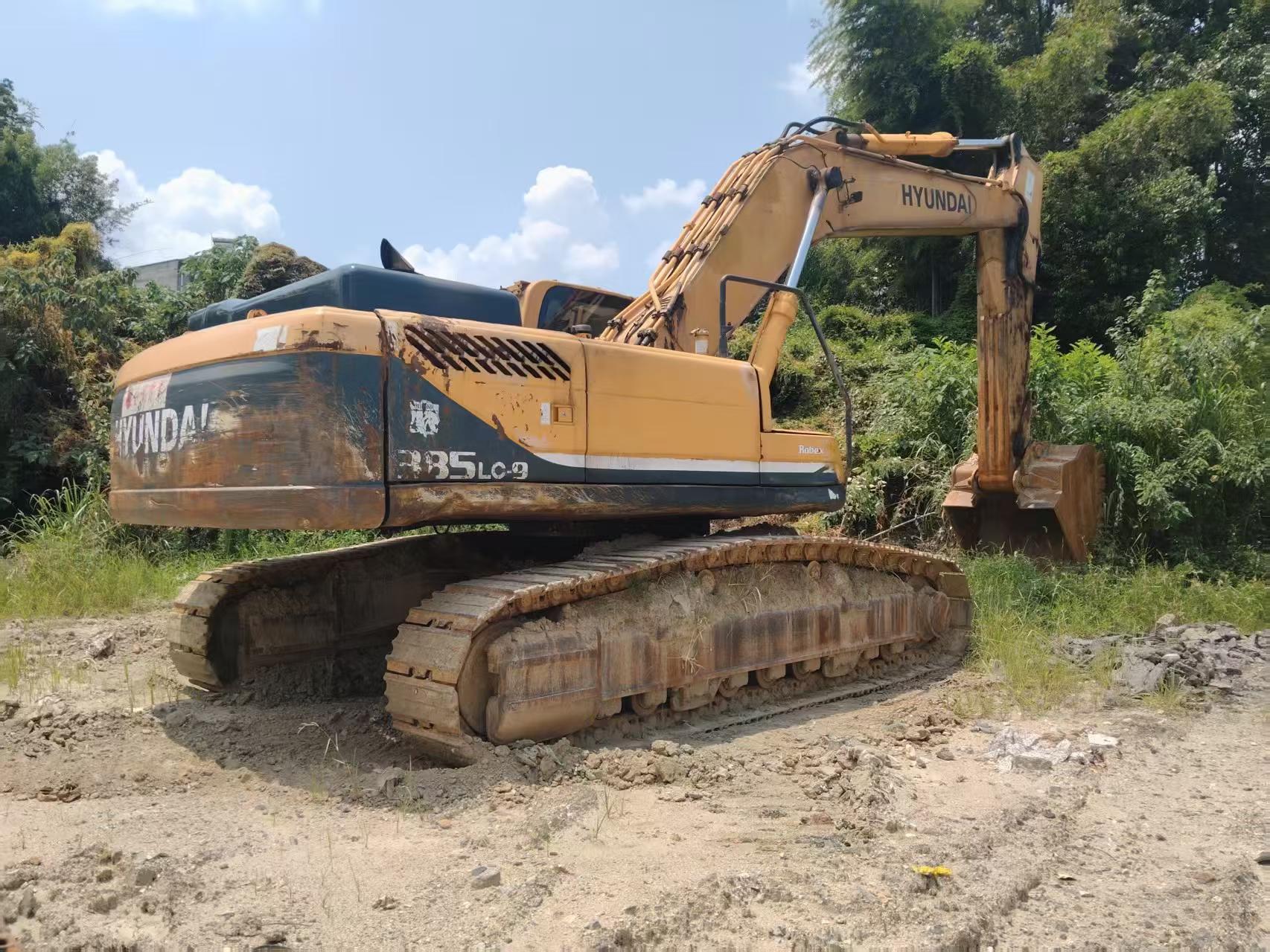 Buy Hyundai R385LVS Used Excavator / 6
