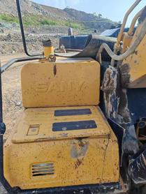 Buy Sany SY215C Used Excavator / 5 Buy Sany SY215C Used Excavator / 5