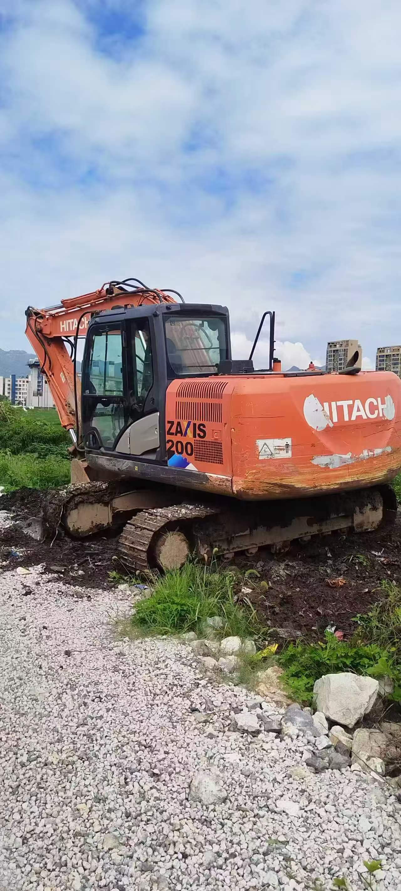Buy Hitachi ZX130-5A Used Excavator / 3