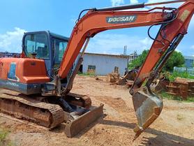 Buy Doosan DH55 Used Excavator / 3 Buy Doosan DH55 Used Excavator / 3