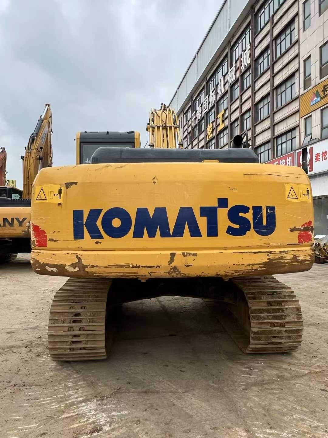 Buy Komatsu HB215LC-1 Used Excavator / 3