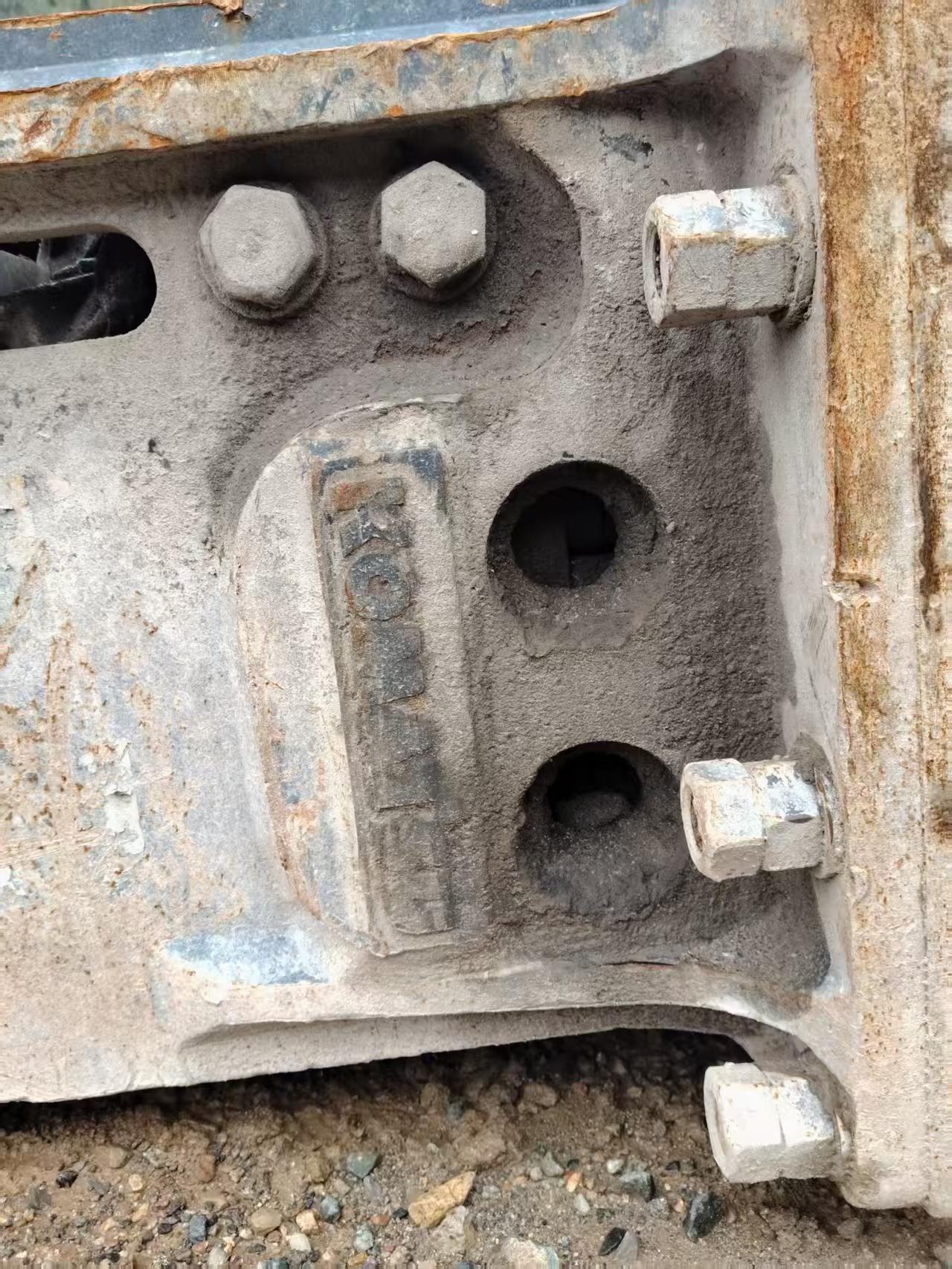 Buy Komatsu Used Excavator / 5