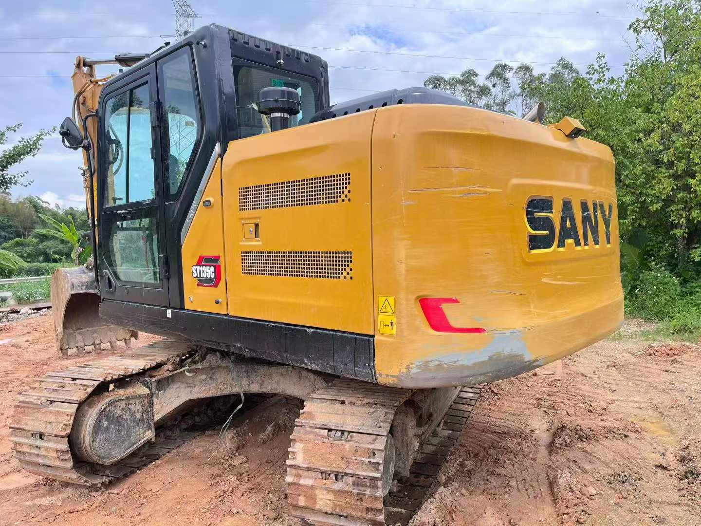 Buy Sany SY135 Used Excavator / 2