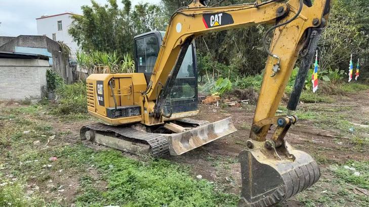Buy Caterpillar 305.5 Used Excavator / 1