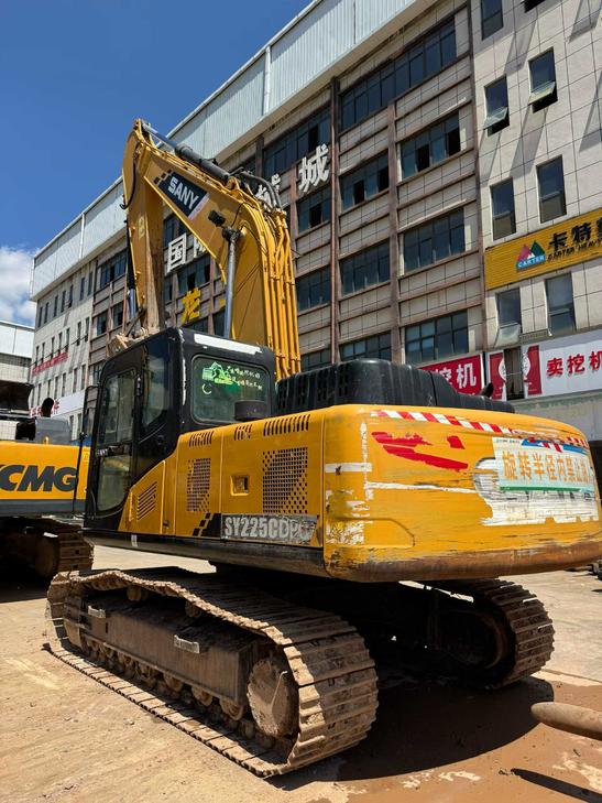 Buy Sany SY200C Used Excavator / 1