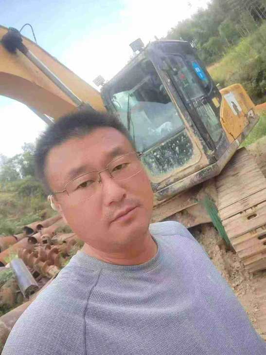 Buy Sany SY205C Used Excavator / 1