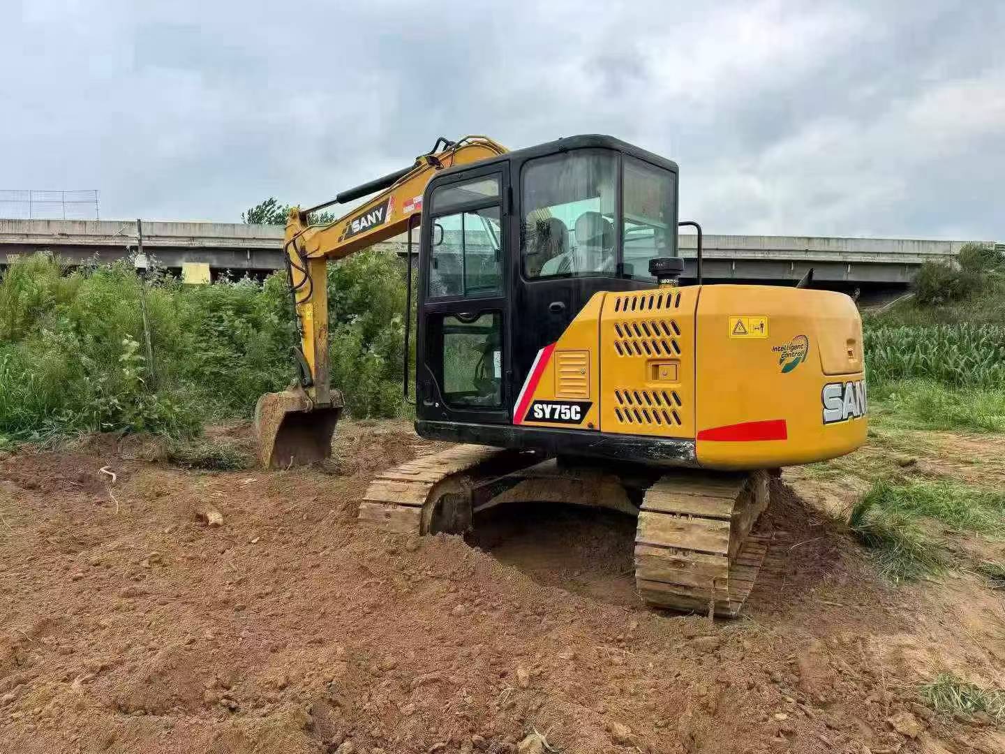 Buy Sany SY75 Used Excavator / 3