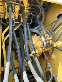Buy Komatsu PC240-6 Used Excavator / 7 Buy Komatsu PC240-6 Used Excavator / 7