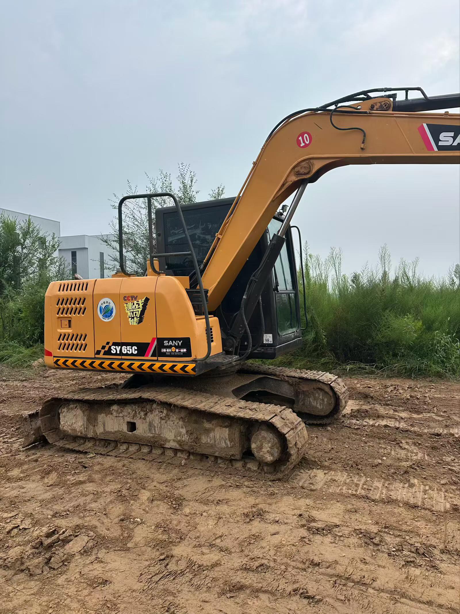 Buy Sany SY65C Used Excavator / 4