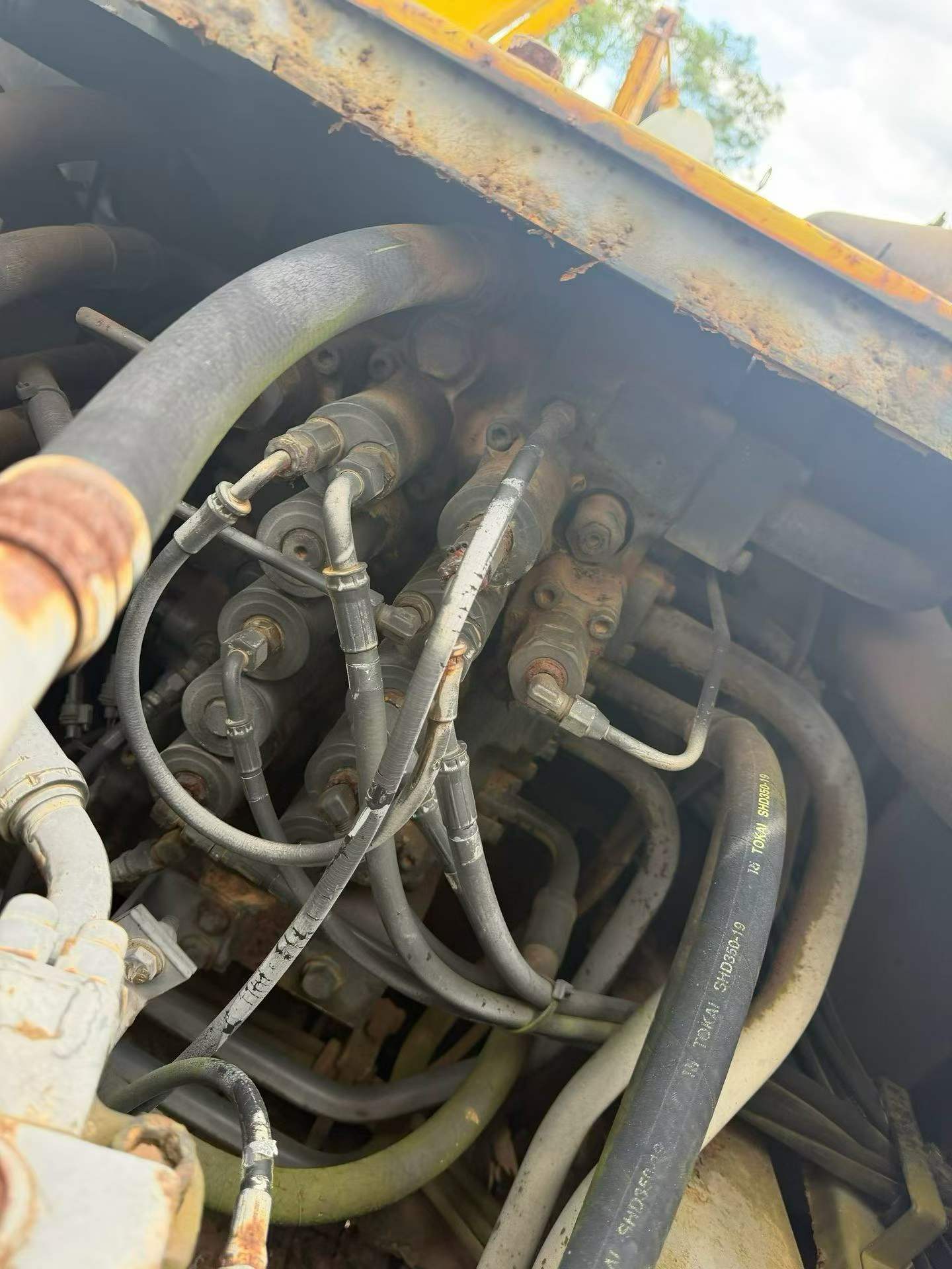 Buy Sumitomo SH200 Used Excavator / 7