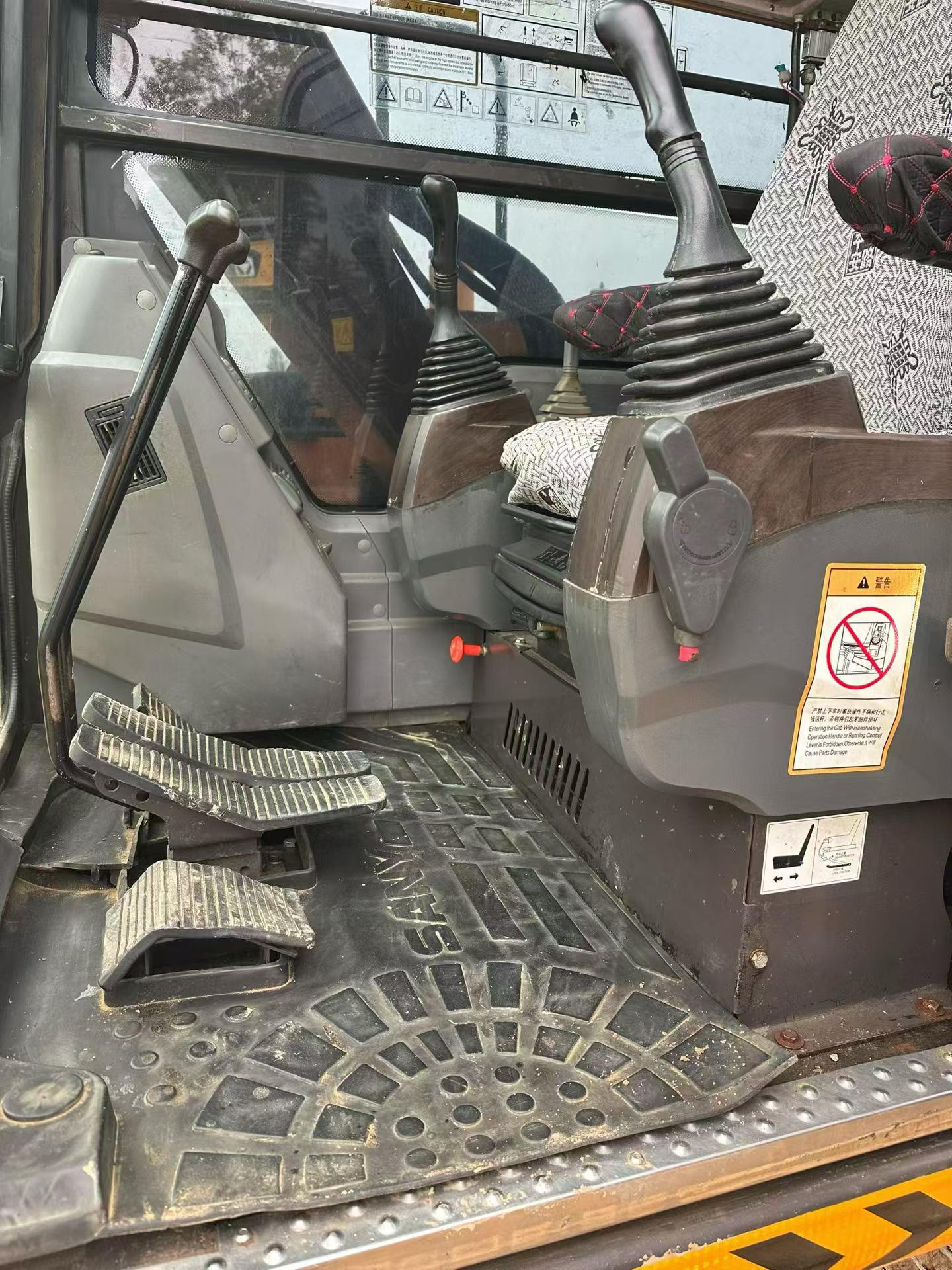 Buy Sany SY65C Used Excavator / 9