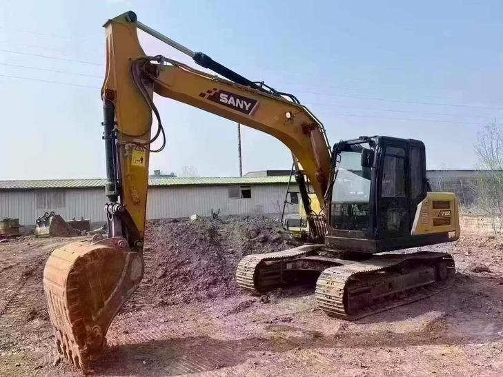 Buy Sany SY135 Used Excavator / 1