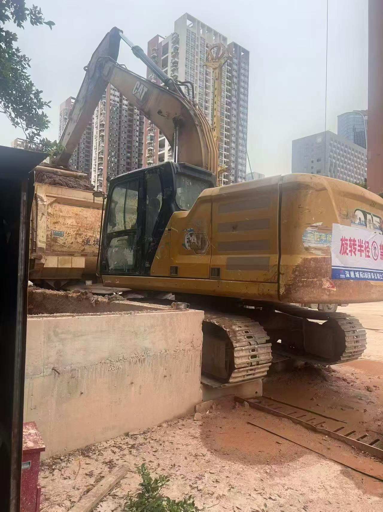 Buy Caterpillar 320GC Used Excavator / 2