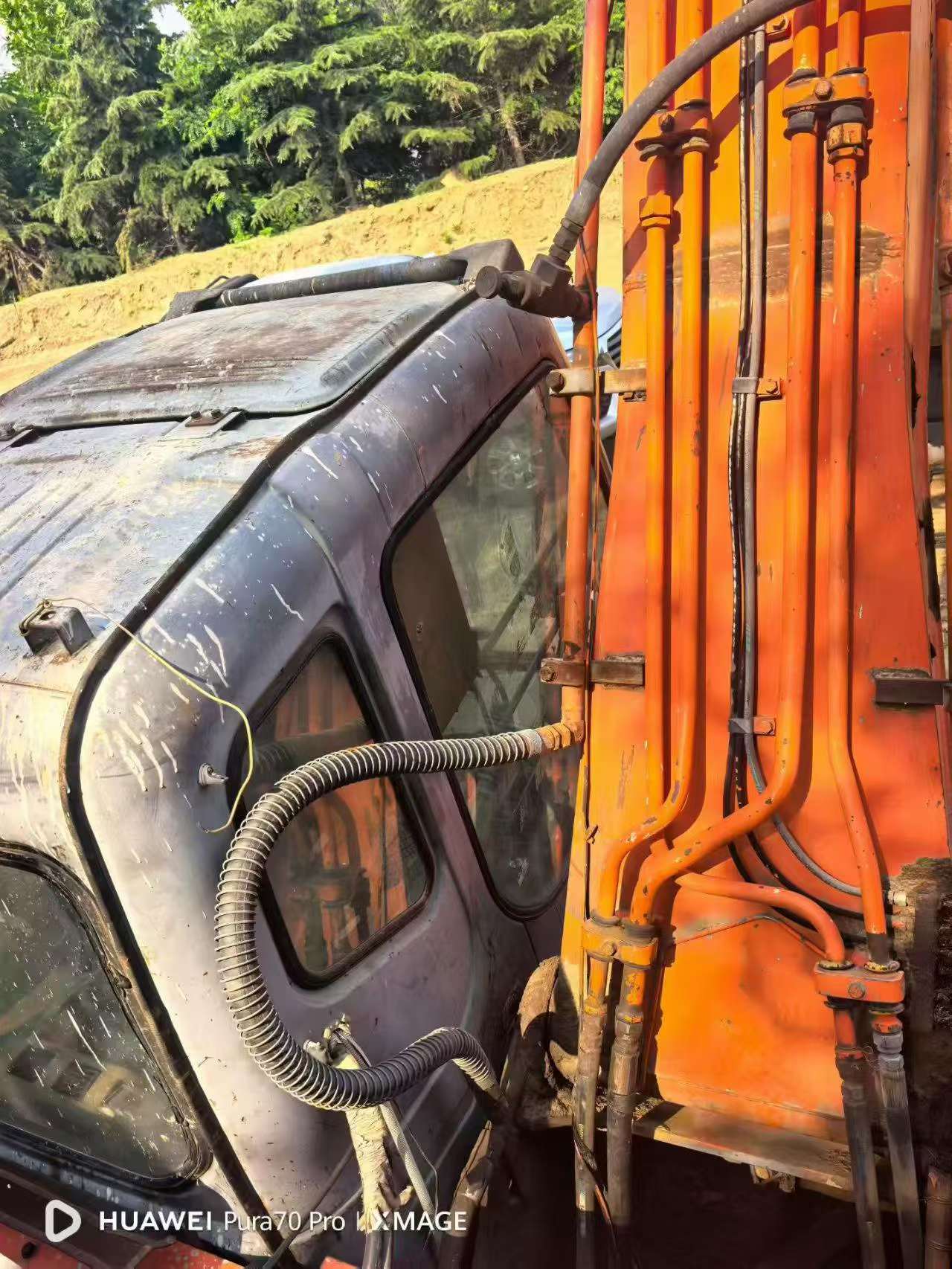 Buy Hitachi ZX200-6 Used Excavator / 4