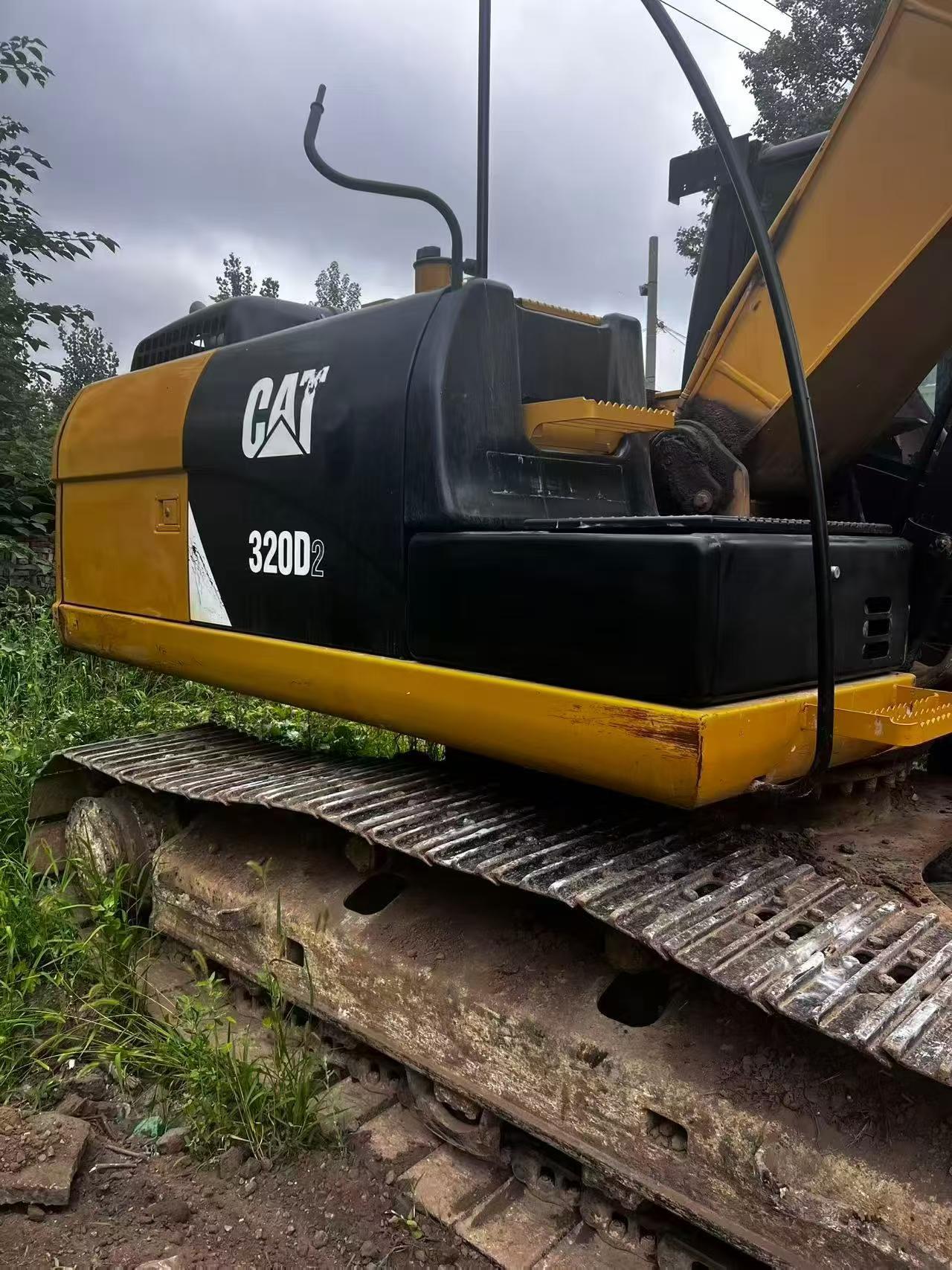 Buy Caterpillar 320D Used Excavator / 2