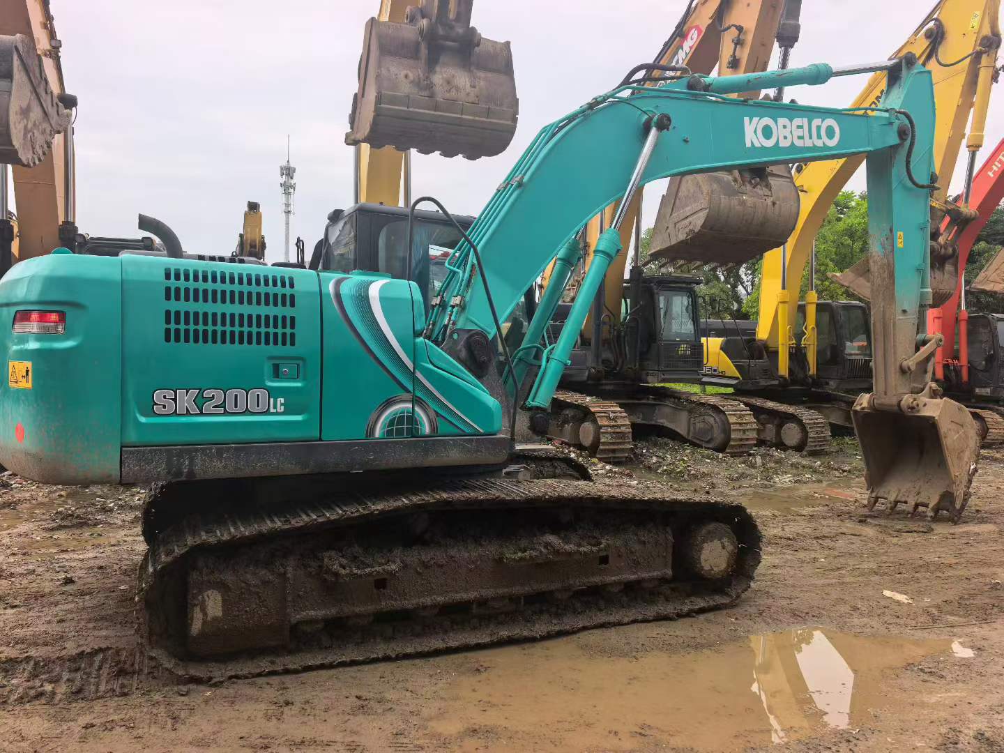 Buy Kobelco SK200-10 Used Excavator / 9