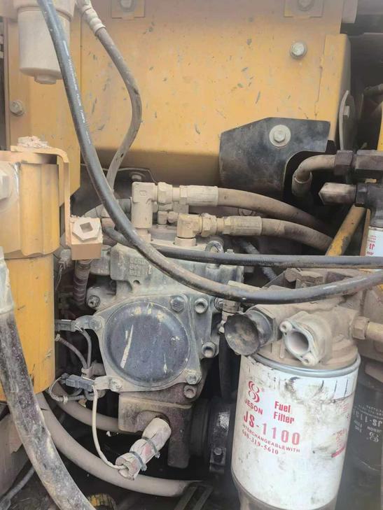 Buy Komatsu PC130-8 Used Excavator / 1