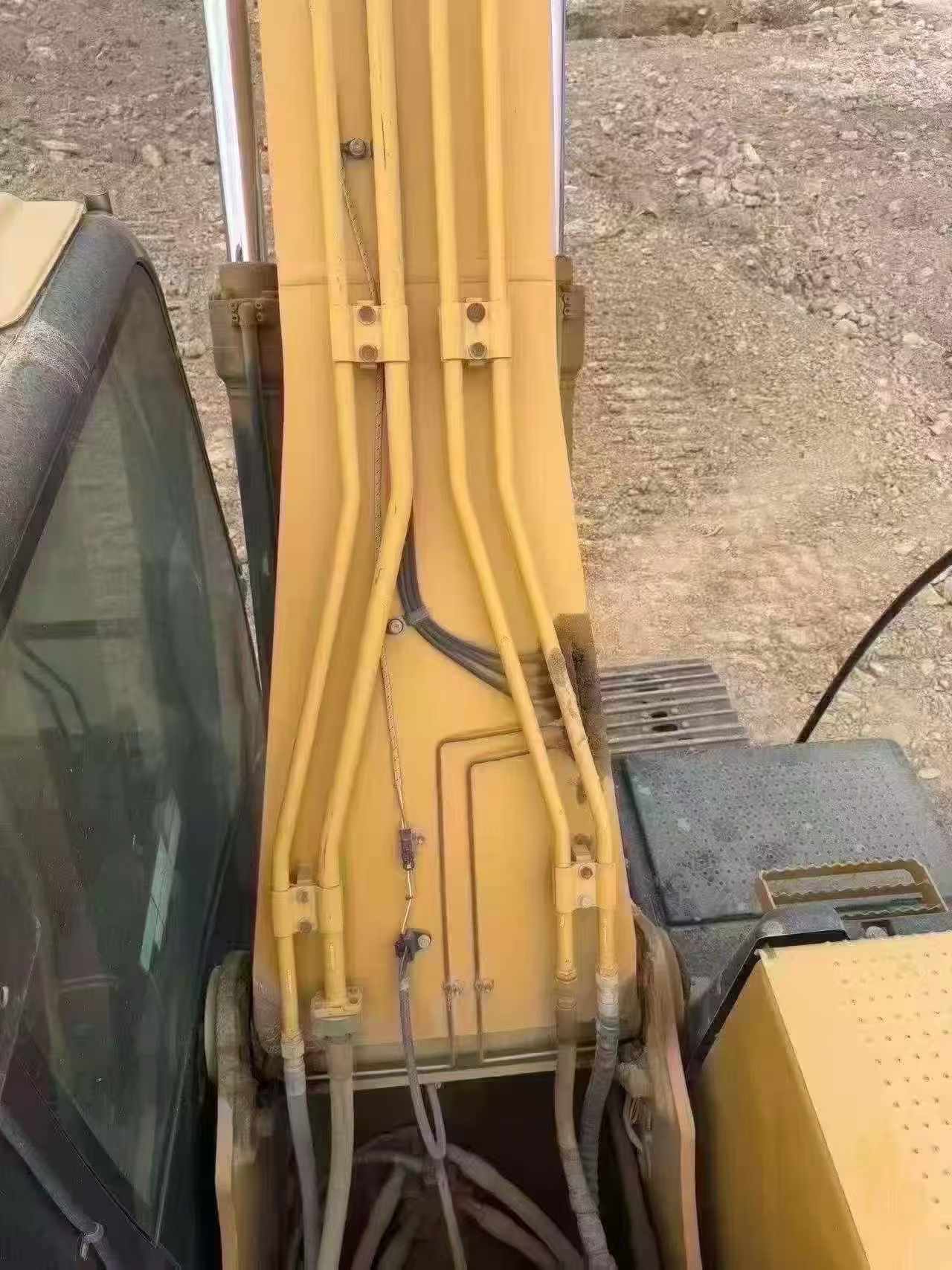 Buy Caterpillar 320D Used Excavator / 9