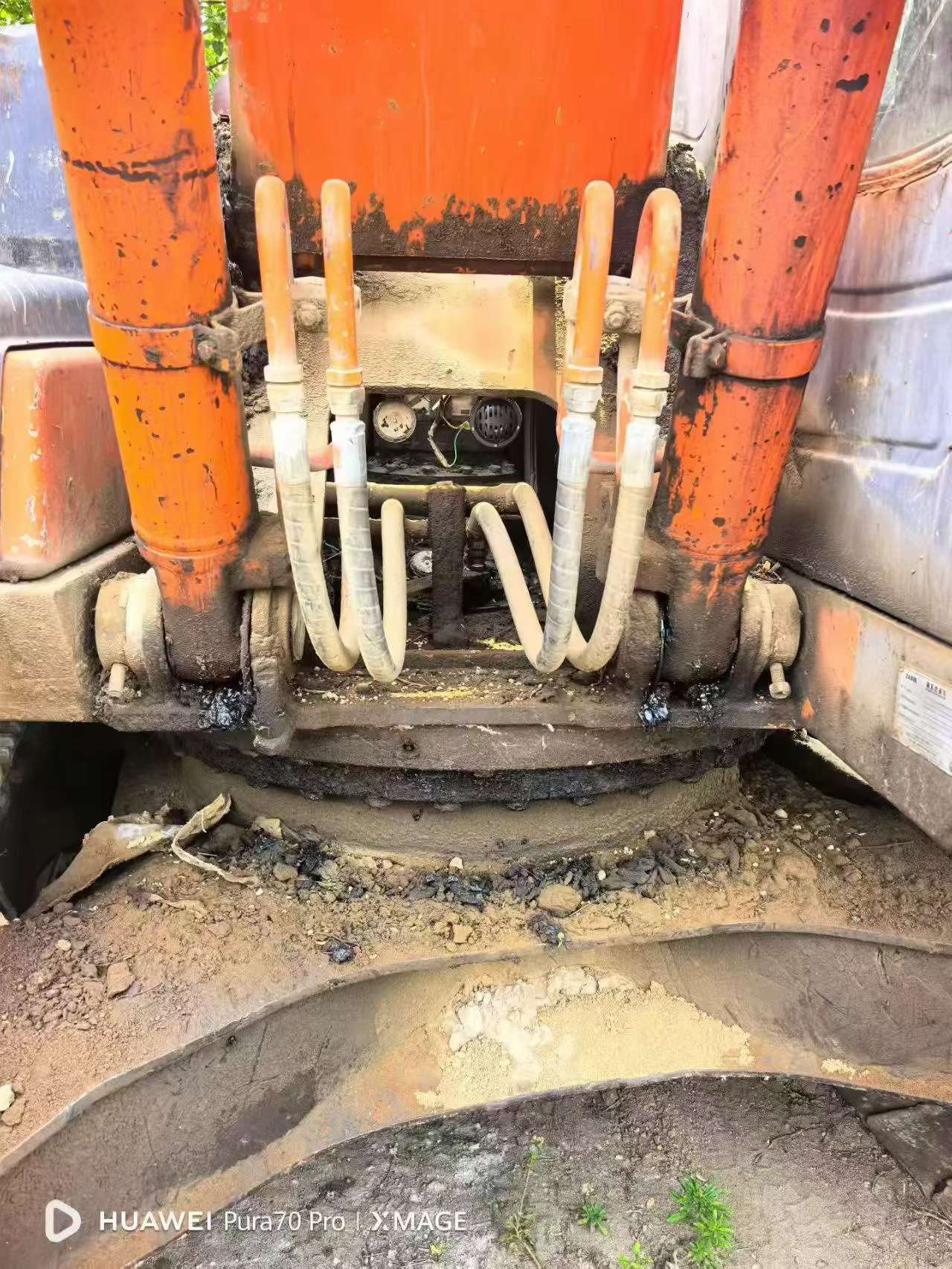 Buy Hitachi ZX200-6 Used Excavator / 3