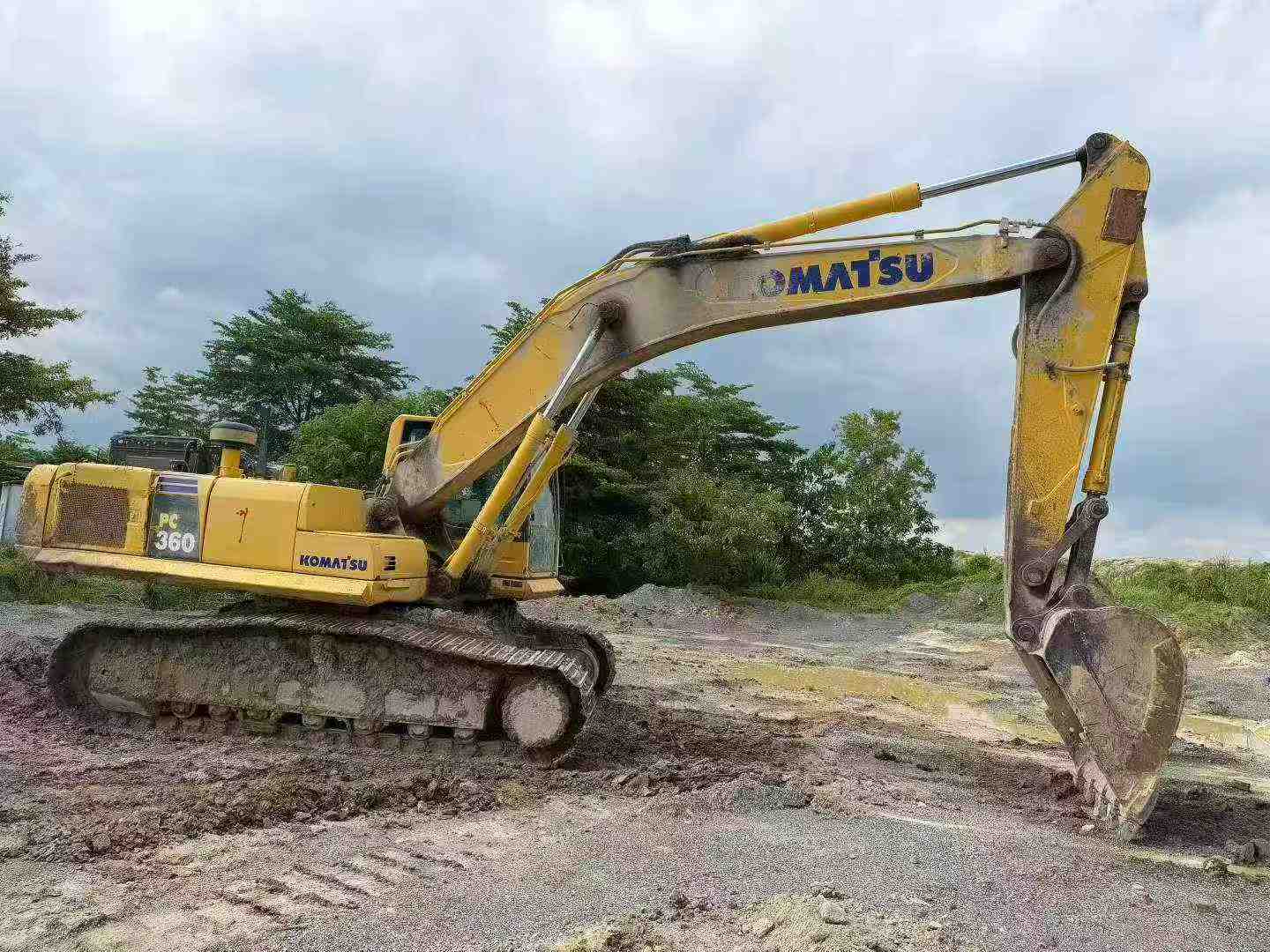 Buy Komatsu PC360-7 Used Excavator / 3