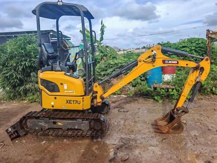 Buy XCMG XE17U Used Excavator / 1